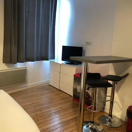 Aparthotel Som-home 2*