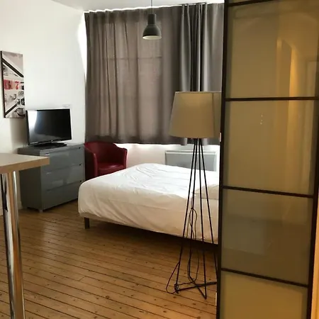 Aparthotel Som-home 2*